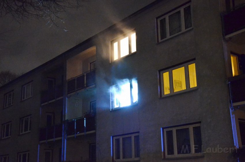 Feuer 2 Koeln Gremberg Luederichstr P27.JPG - Miklos Laubert